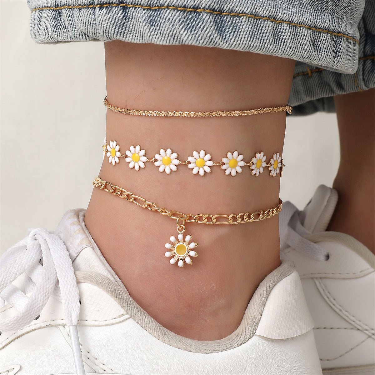 Sunflower Flower Twin Female Flash Caterpillar Bracelets - Daebak