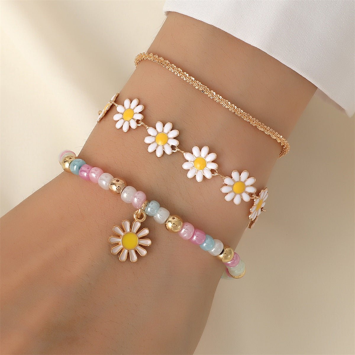 Sunflower Flower Twin Female Flash Caterpillar Bracelets - Daebak