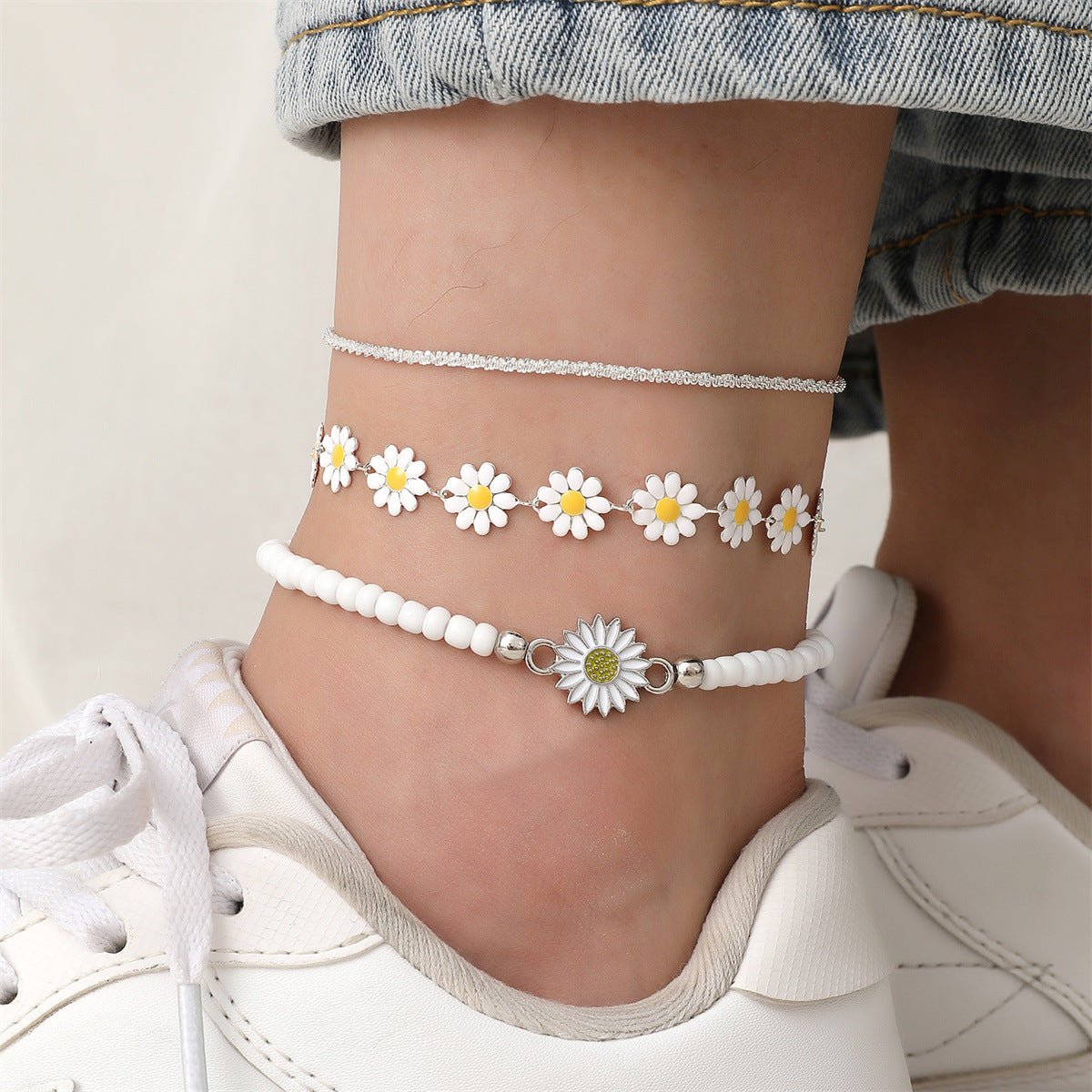 Sunflower Flower Twin Female Flash Caterpillar Bracelets - Daebak