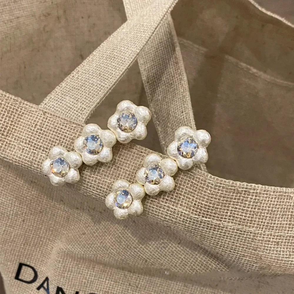 Sweet Polka Dot Pearl Flower Clip Womens Bangs Clip Elegant Fashion Korean Style Duckbill Hair Rhinestone Accessory Pair Set - Daebak