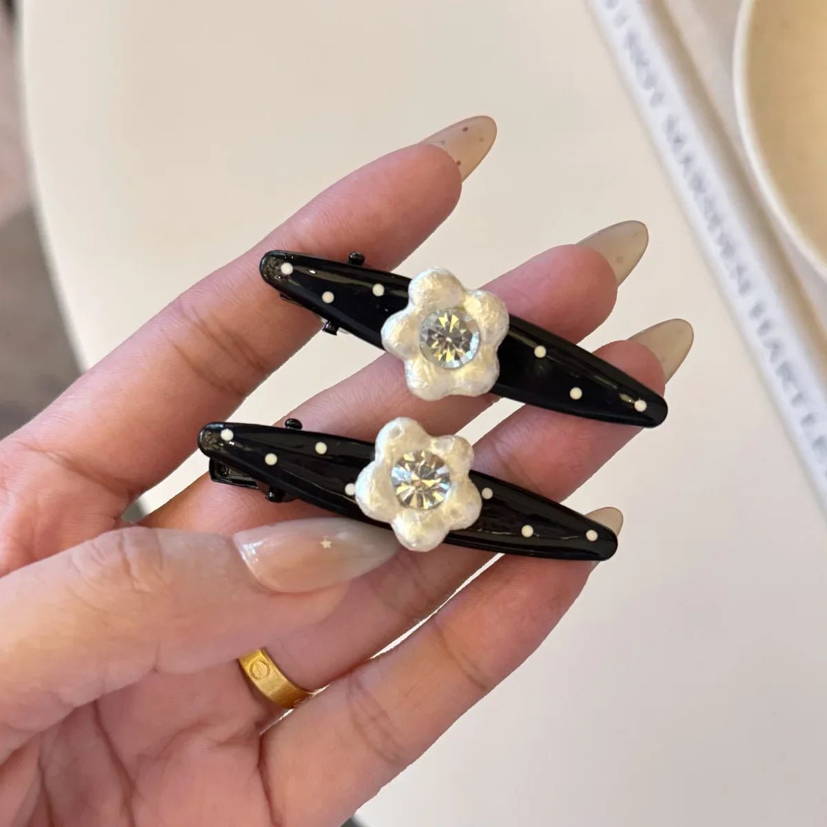 Sweet Polka Dot Pearl Flower Clip Womens Bangs Clip Elegant Fashion Korean Style Duckbill Hair Rhinestone Accessory Pair Set - Daebak