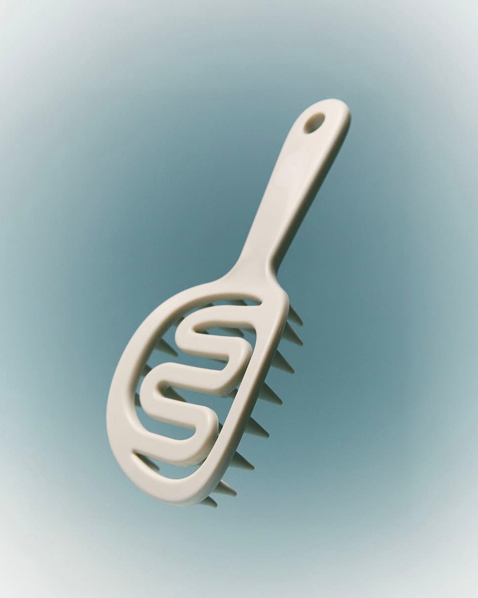 The Scalp Massager - Stimulating Silicone Scalp Brush - Daebak