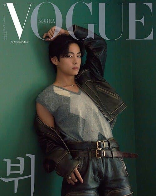 Vogue Korea October 2022 Issue (Cover: BTS V) *Limited Stock - Daebak