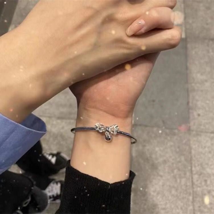 Women's Bell Korean Simple Design High-grade Cute Princess On The Run Bracelet - Daebak