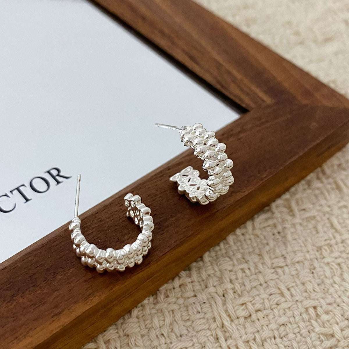 Women's Copper Gold-plated Korean Style Shaped For Design Simple Stud Earrings - Daebak