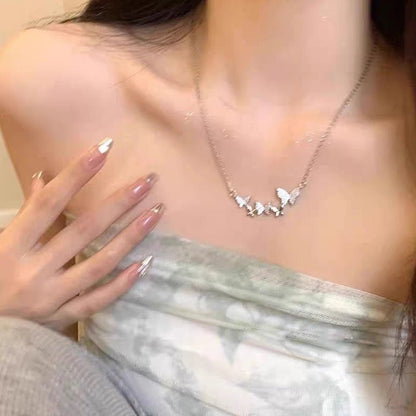 Women's Flash Butterfly Korean Light Luxury Temperament Versatile High-grade Zircon Clavicle Necklace - Daebak