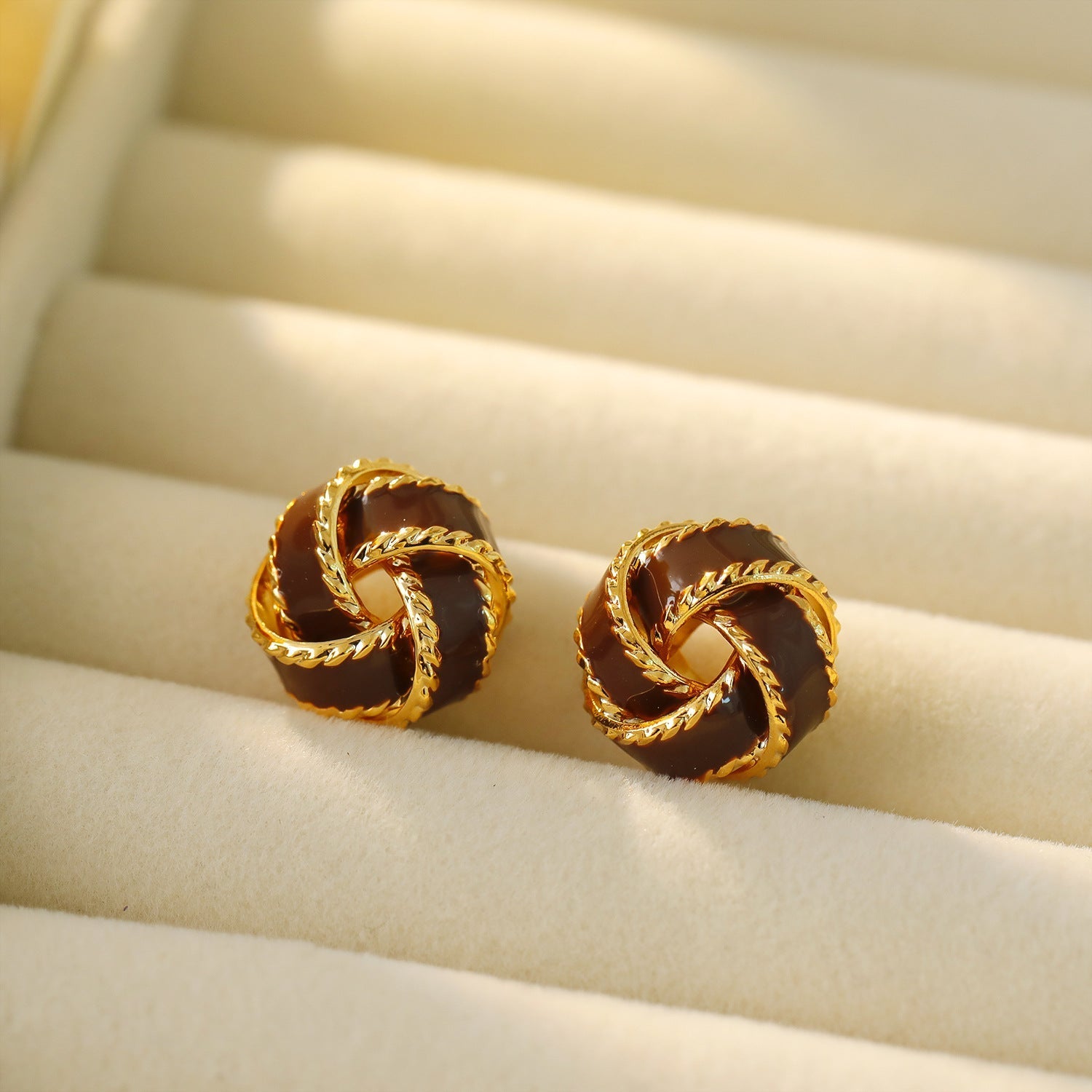 Women's Glaze Knotted Circle Ear Fashion Minority Earrings - Daebak
