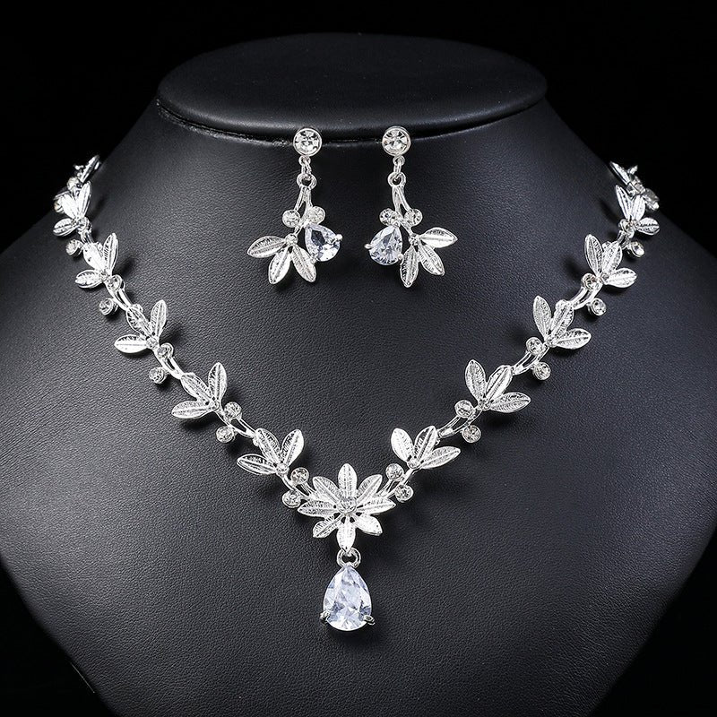 Women's Korean Style Minimalist Ethnic With Jewelry Set - Daebak
