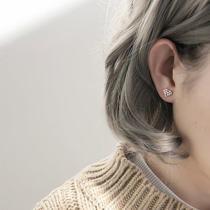 Women's Simple Sweet Cutout Ear Affordable Luxury Fashion Style Korean Niche Stud Earrings - Daebak