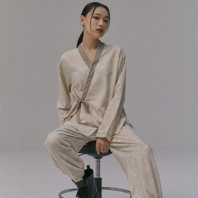 [Hyungwon Wears!] LESLEE Long Sleeved Pattern Life Hanbok - Daebak