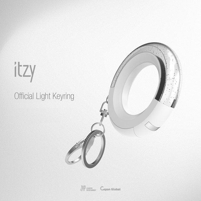ITZY Official Light Keyring - Daebak