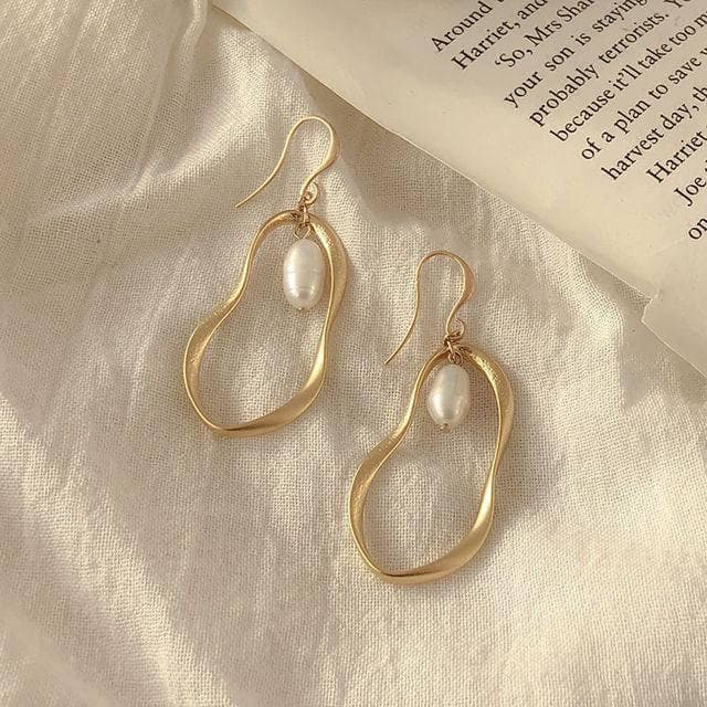 La Bella Earrings (handmade) - Daebak