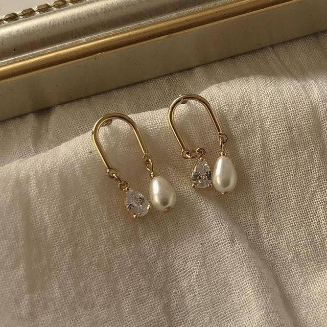 Remain Pearl & Crystal Earrings (handmade) - Daebak