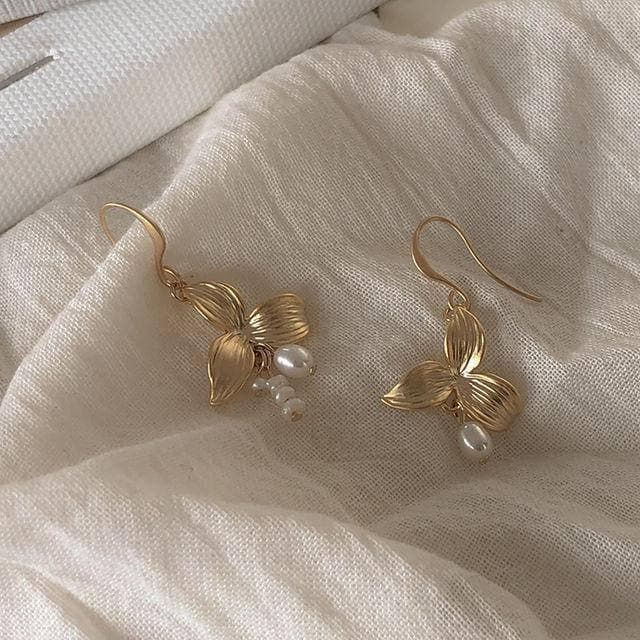 Vintage mood# unvalve floralif earrings(silver needle/earring possible) - Daebak
